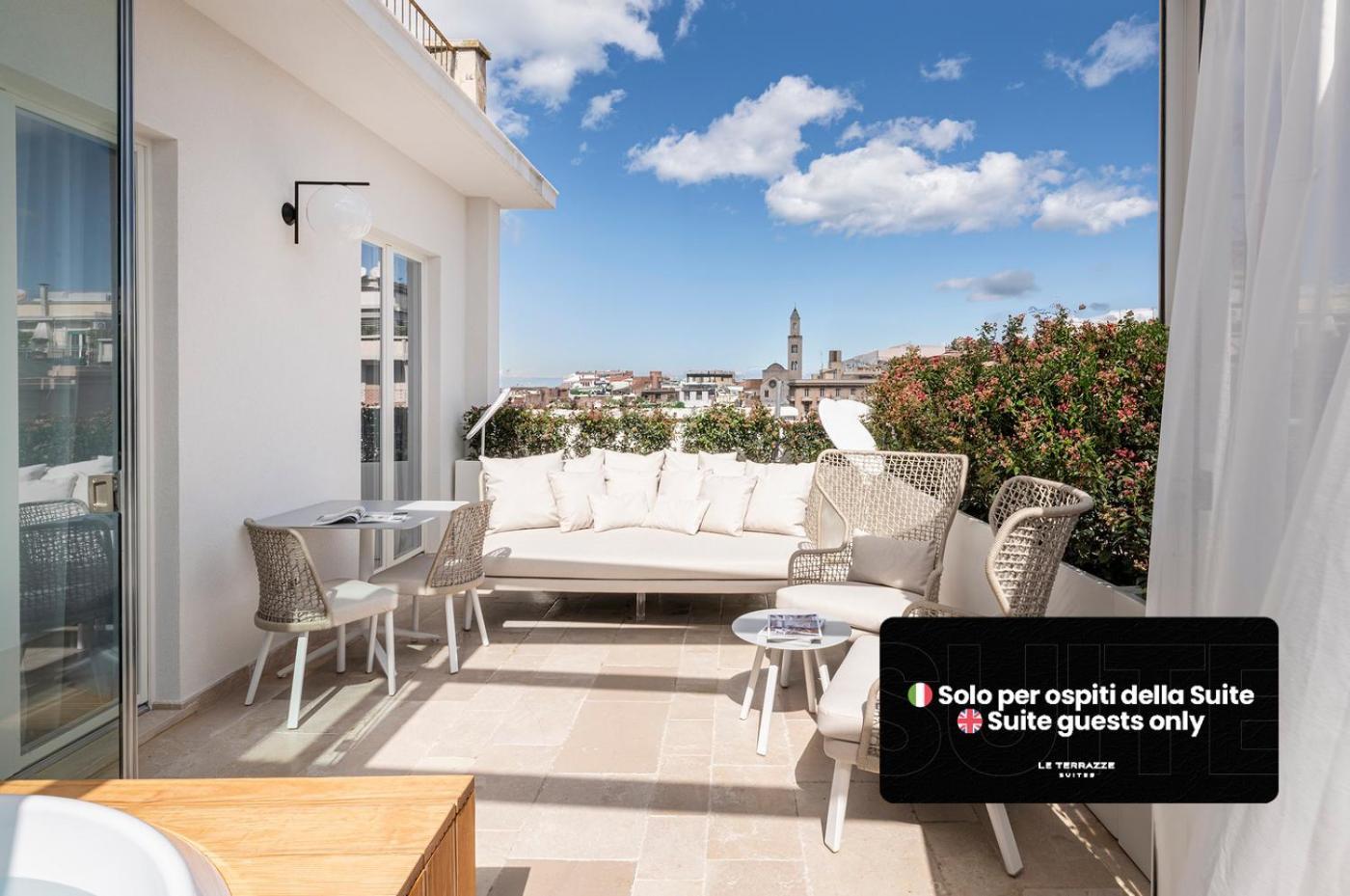 Le Terrazze Suites Bari Buitenkant foto